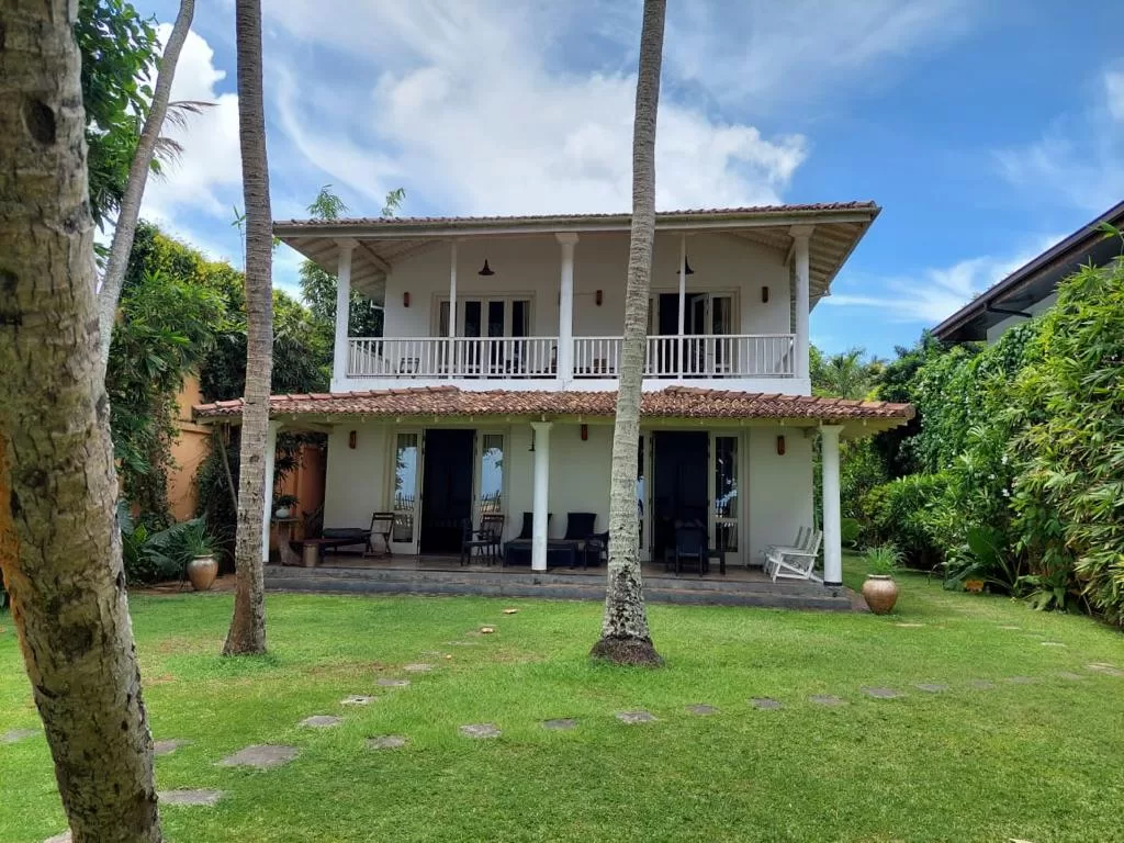 (prodáno)Vila Gintota s pozemkem 1 350 m2 přímo u pláže