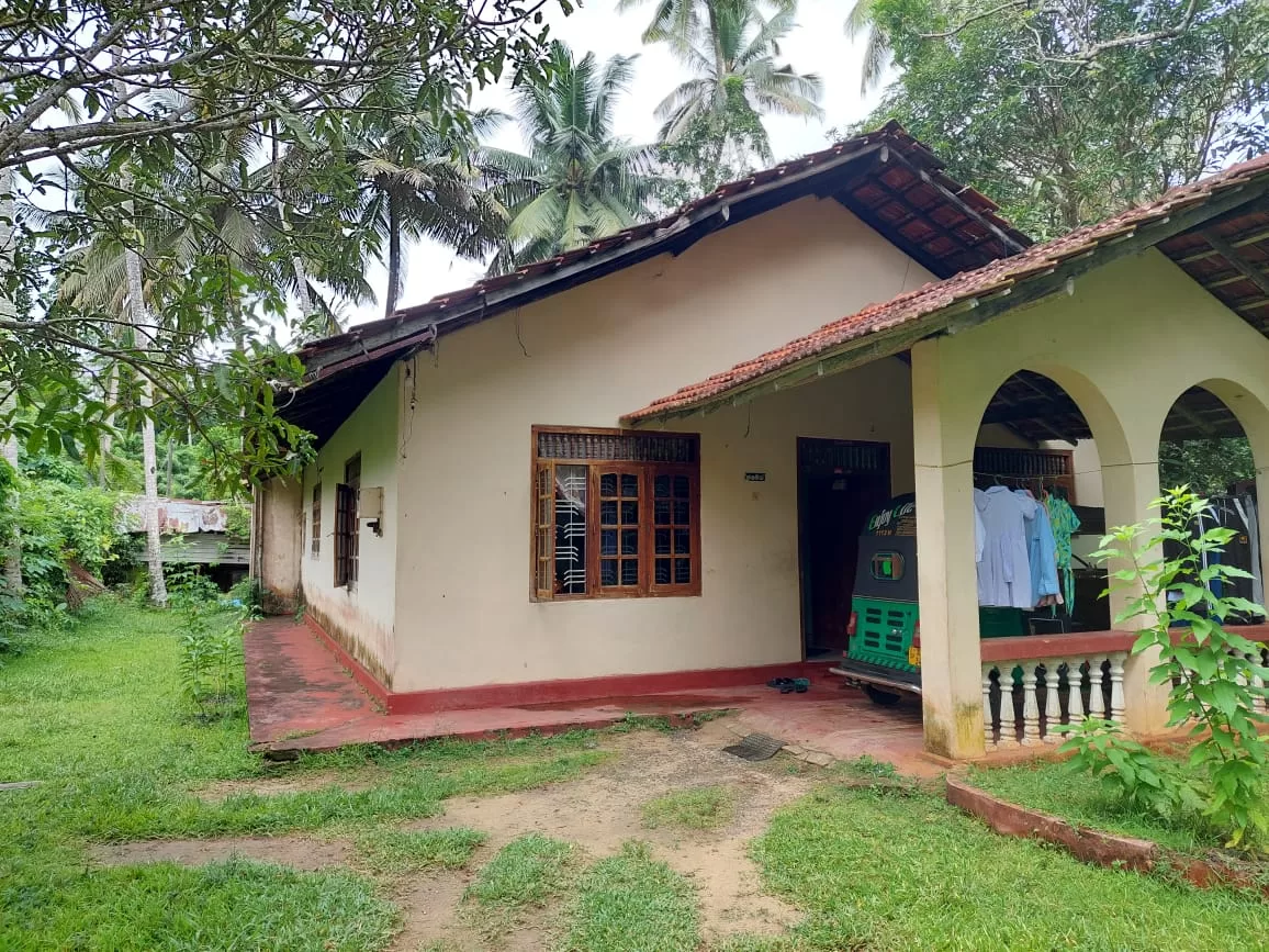 (Prodáno) Prodej levného domku na Srí Lance u jezera Koggala, 500 m2. 1 (Prodáno) Prodej levného domku na Srí Lance u jezera Koggala, 500 m2.